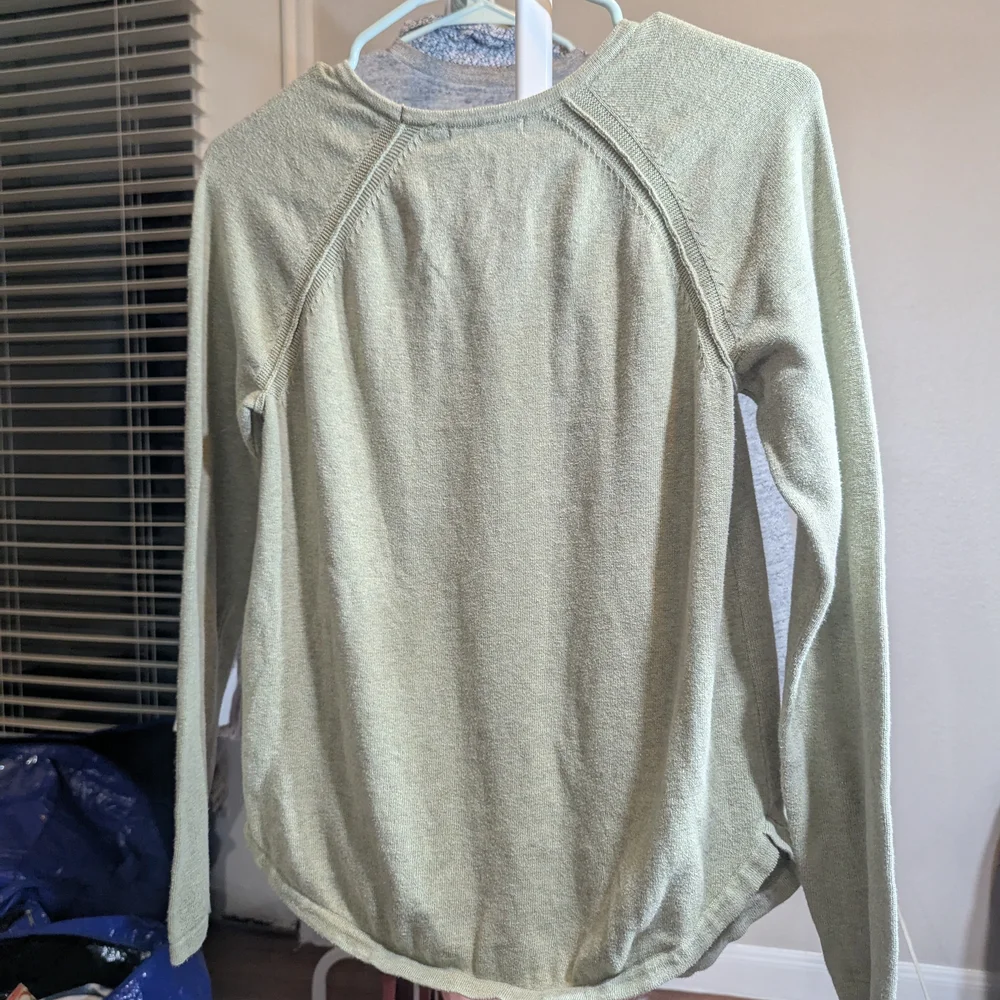 Olive Green Women's Sweater - Picture 3 of 6